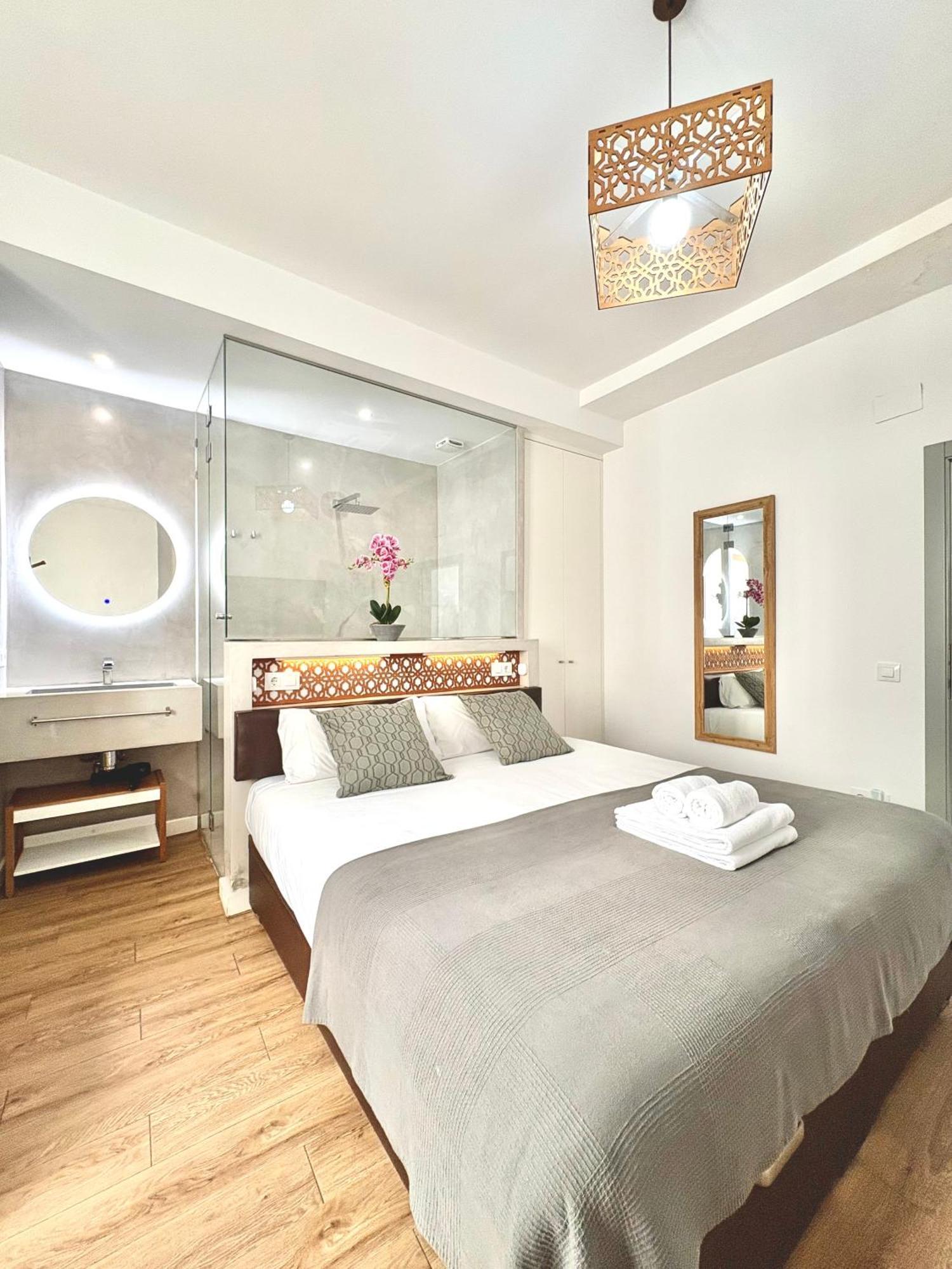 Unique House - Private Spa&Pool -Stayin塞维利亚 外观 照片