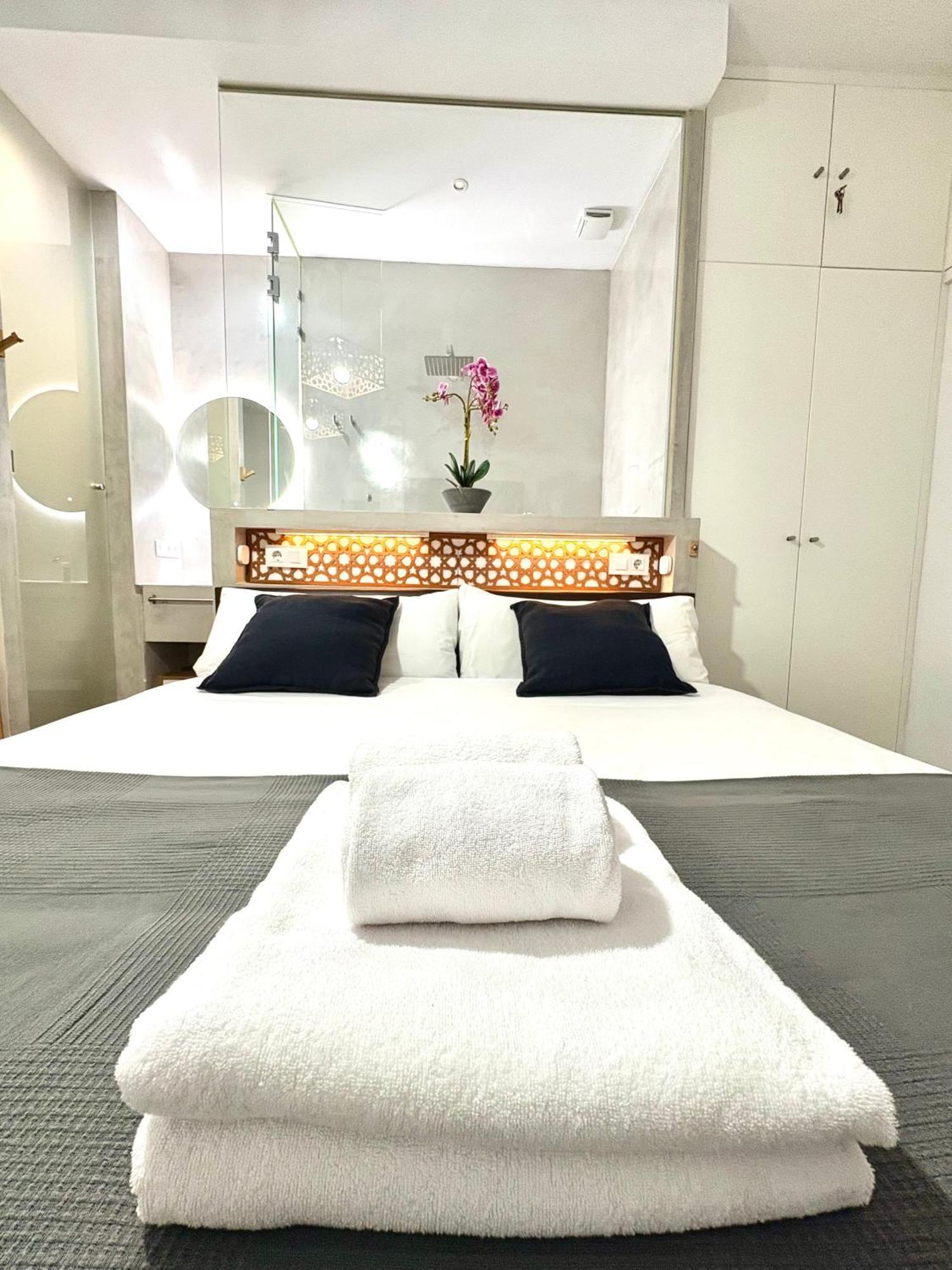 Unique House - Private Spa&Pool -Stayin塞维利亚 外观 照片